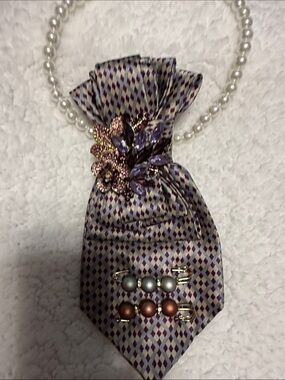 Lavender Diamond-Print Satin Necktie Necklace with Brooch and Pearls